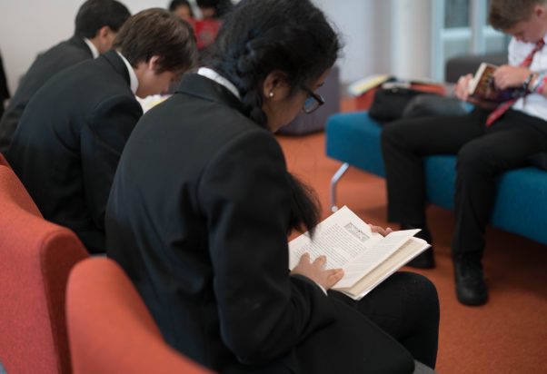 English DSC01485 602x412