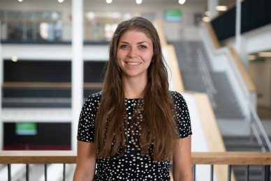 Miss C Hempson UoB Staff Portraits 2018 www.thombartley.com 26 388x260